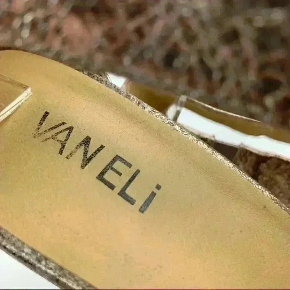 Vaneli sandals 9.5 N bronze leather t-strap chunky - Picture 9 of 11